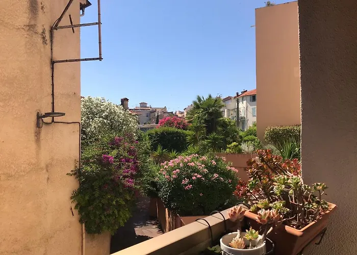 Apartment Les Beaux Jours - Calm & Sunny Balcony *
